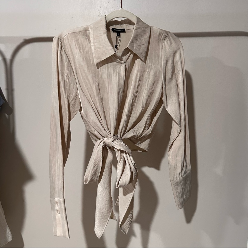DYNAMITE Ivory Tie-Front Shirt